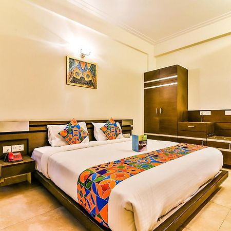 Fabhotel Oasis Dlf Phase 3 Gurgaon Eksteriør bilde