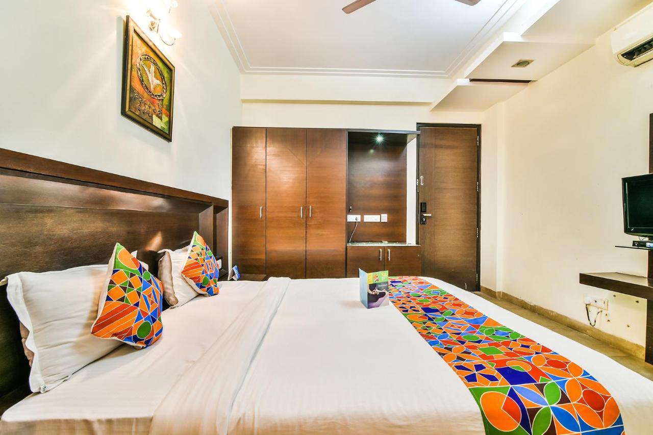 Fabhotel Oasis Dlf Phase 3 Gurgaon Eksteriør bilde