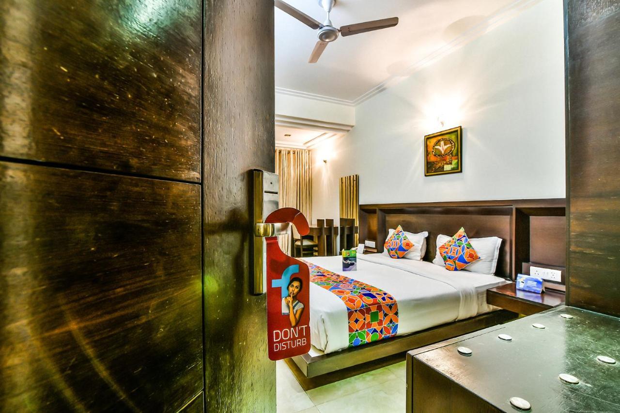 Fabhotel Oasis Dlf Phase 3 Gurgaon Eksteriør bilde