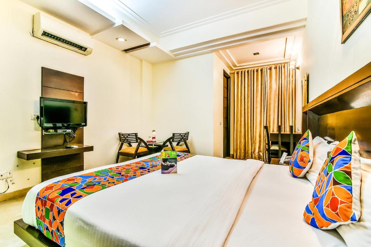 Fabhotel Oasis Dlf Phase 3 Gurgaon Eksteriør bilde