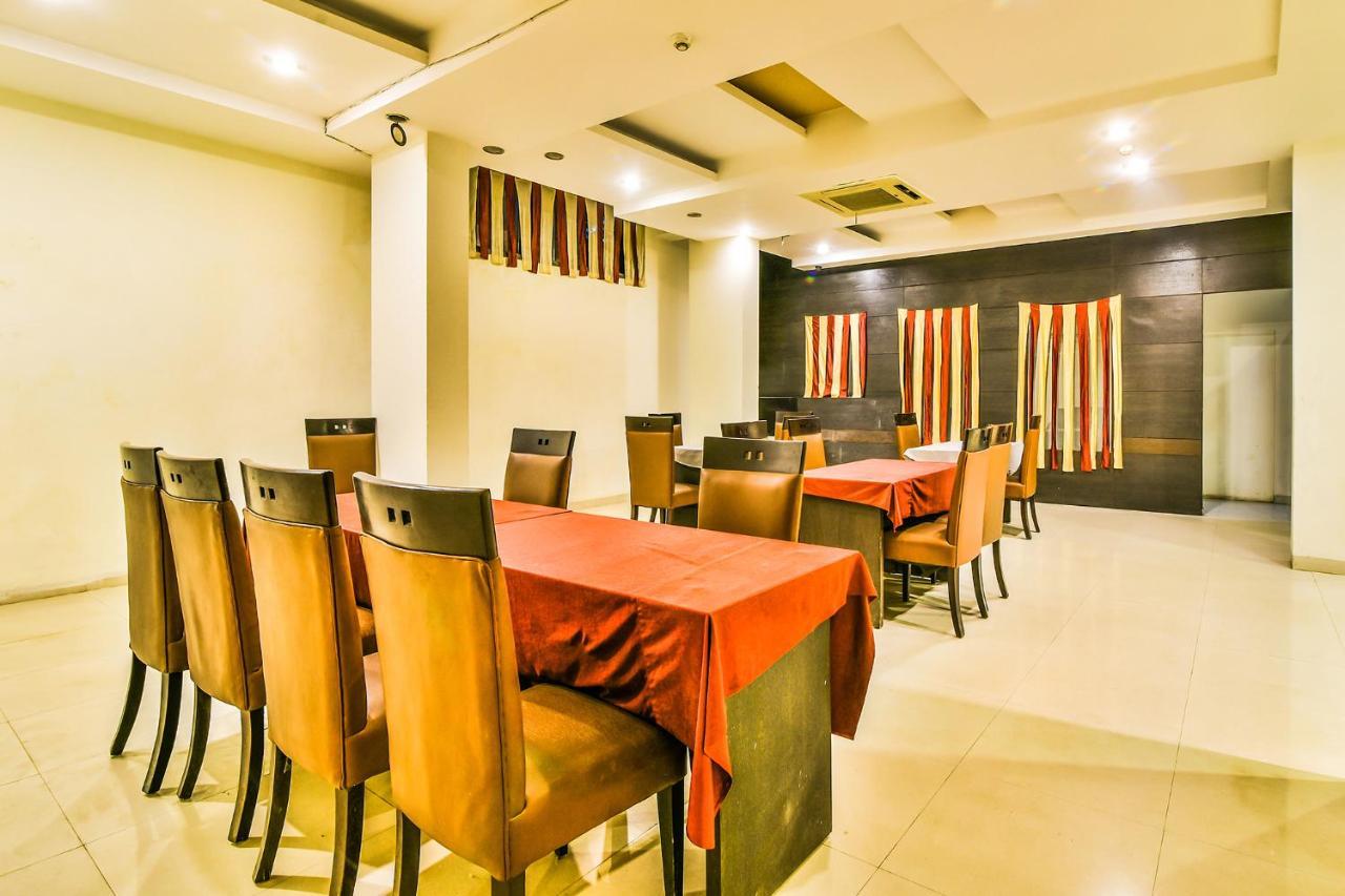 Fabhotel Oasis Dlf Phase 3 Gurgaon Eksteriør bilde